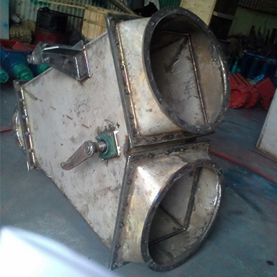 不(bú)鏽鋼闆式正三通(tōng)